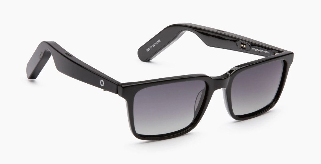 Picture of Lucyd Smart Glasses Darkside